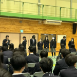 卒業式予行で学年表彰が行われました